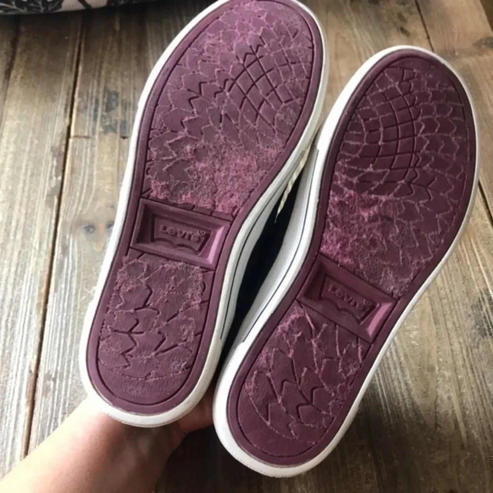 Levis levi’s sneakers